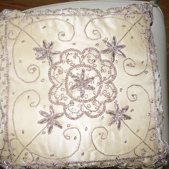(3 for $25) NWT Lovely Decorative Pillow - Picture 5 of 6